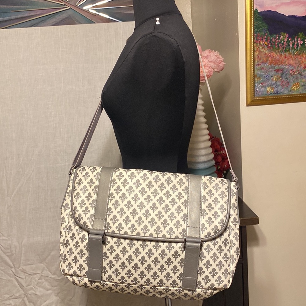 AUTHENTIC PATRICK COX LONDON LARGE SHOULDER AND CROSSBODY BAG COLOR GRAY…